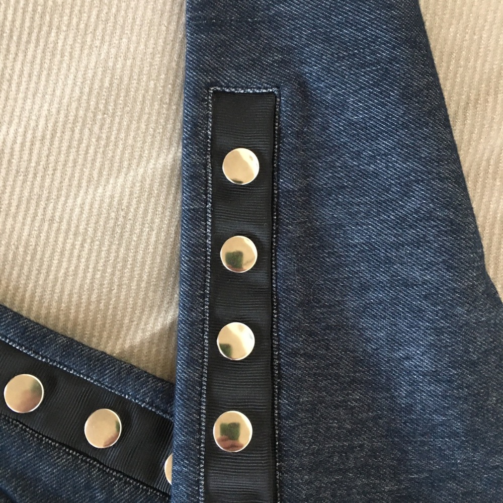AB Studio denim look jeggings with unique ankle detailing